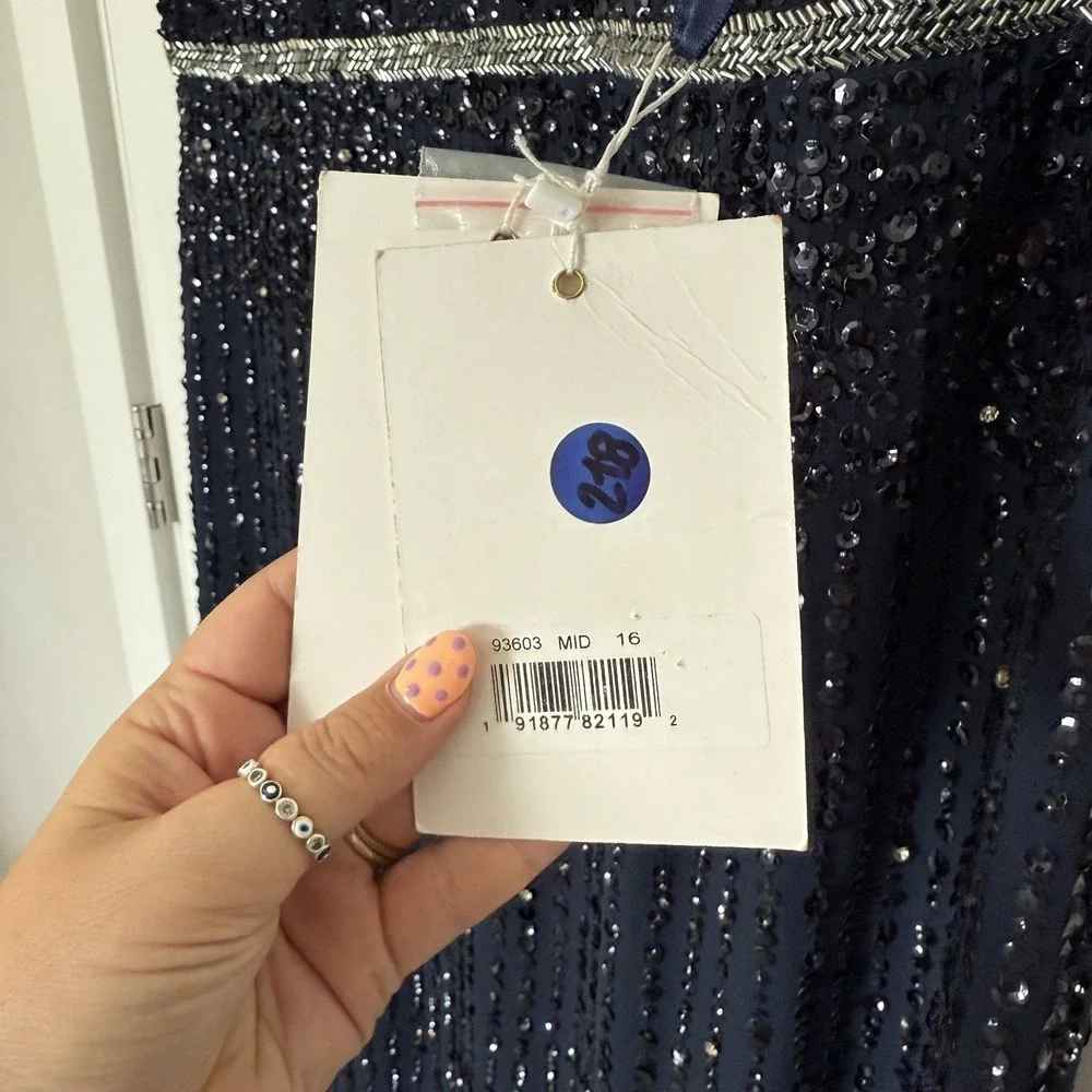 MAC DUGGAL $398 Sequined Sleeveless High Neck Column Gown Dress Navy Size 16 - Picture 6 of 8